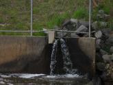 Rate of flow of pipe next to res  spillway